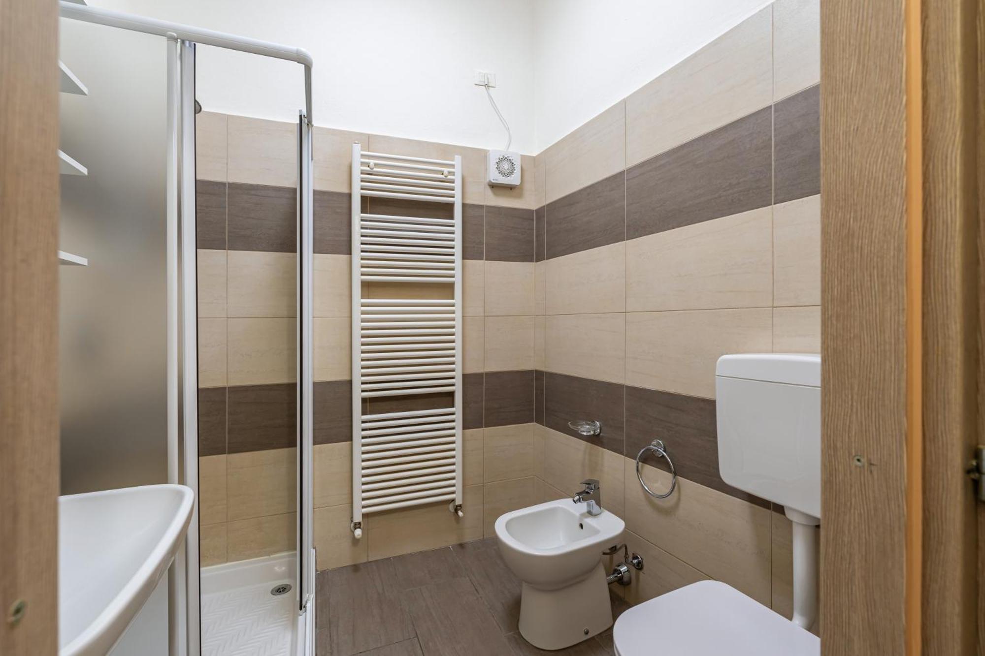 Casa San Faustino - Brescia Citycenter - By Host4U Luaran gambar